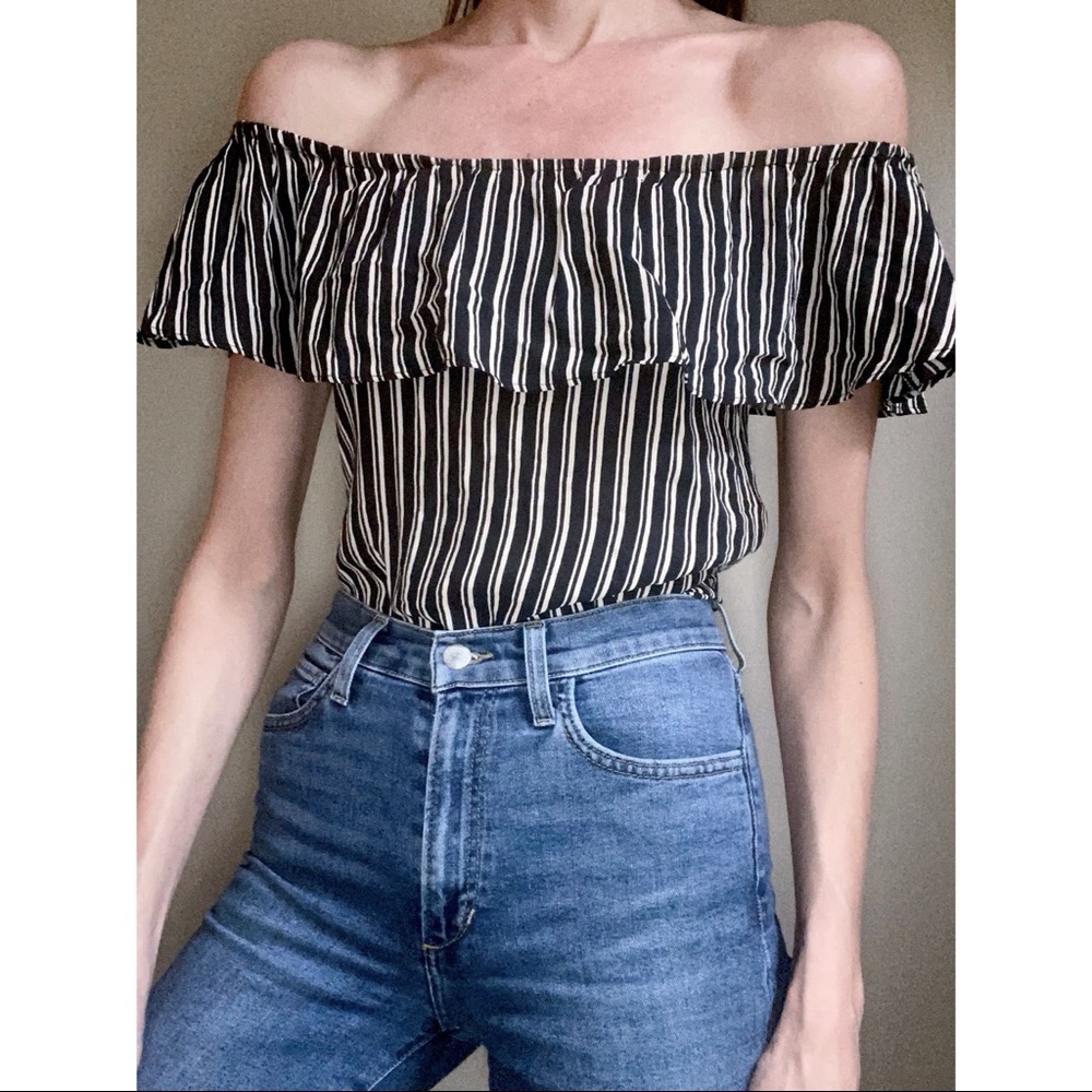 Reformation off the shoulder blouse - Picture 1 of 12